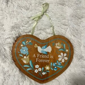 Cottage Core Heart-Shaped Wooden Wall Decor with Floral Design